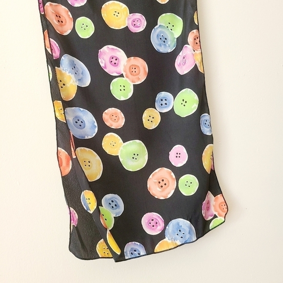 Women's Various Multi-Colored Sewing Buttons Scarf - Picture 3 of 7